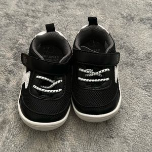 Stride rite baby shoes